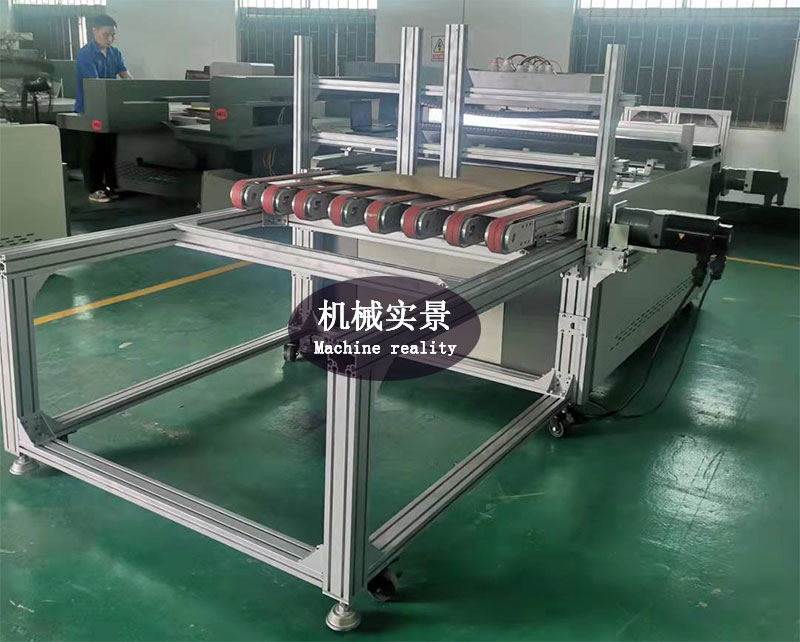 紙箱無版印刷機(jī)設(shè)備實(shí)拍，紙箱數(shù)碼印刷機(jī)廠家實(shí)拍機(jī)械。